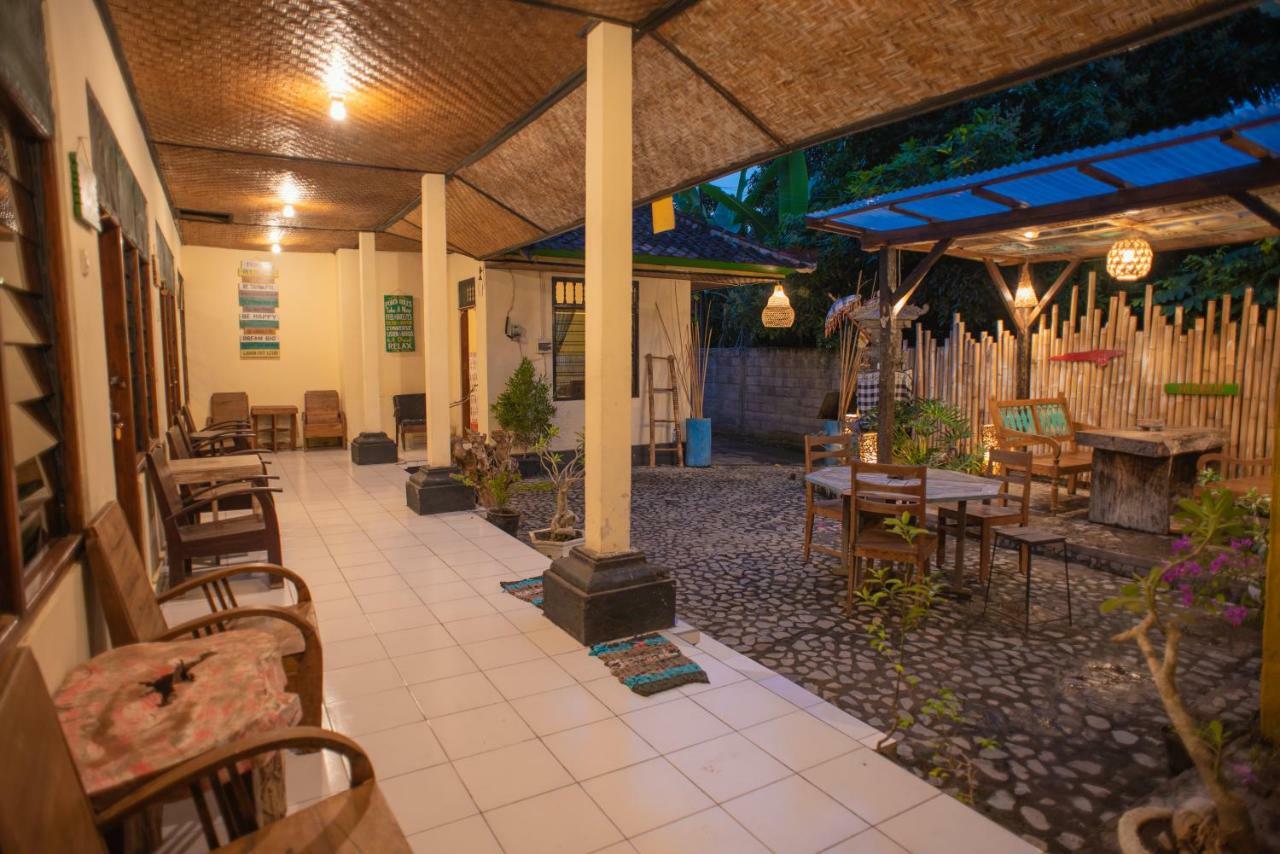 The Village Bed And Breakfast Lovina  Exterior photo